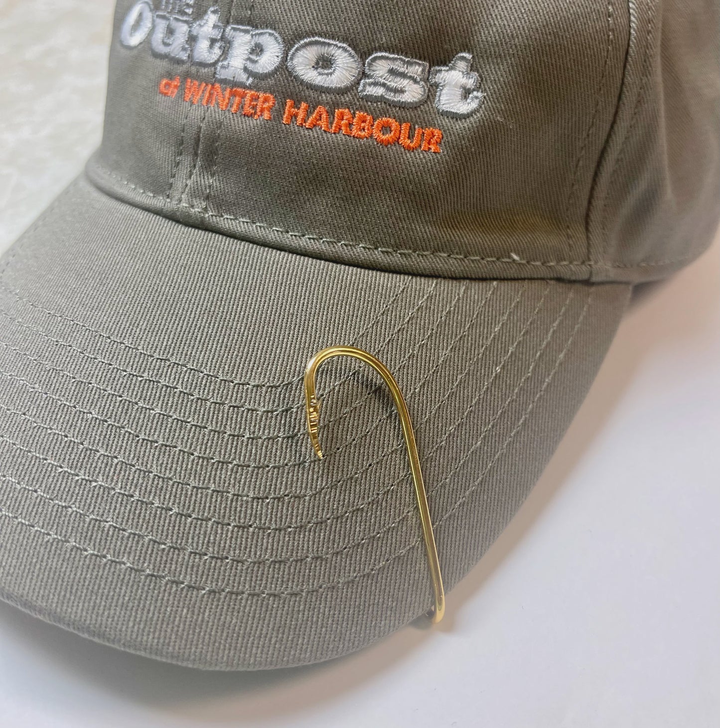 Eagle Claw Fish Hook Hat Pin/Gold Plated